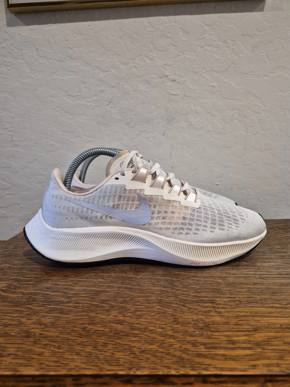 Nike Air Zoom Pegasus 37 Athletic Running Shoes  Women's Size US 8.5